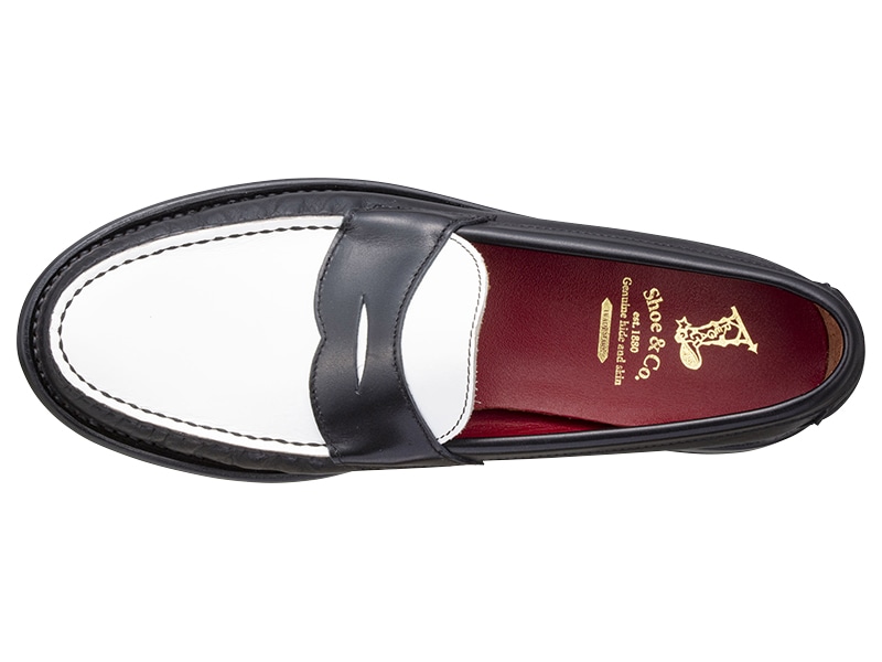 Regal Shoe & Co.の白黒コンビローファー、ブラックスエードサドル 